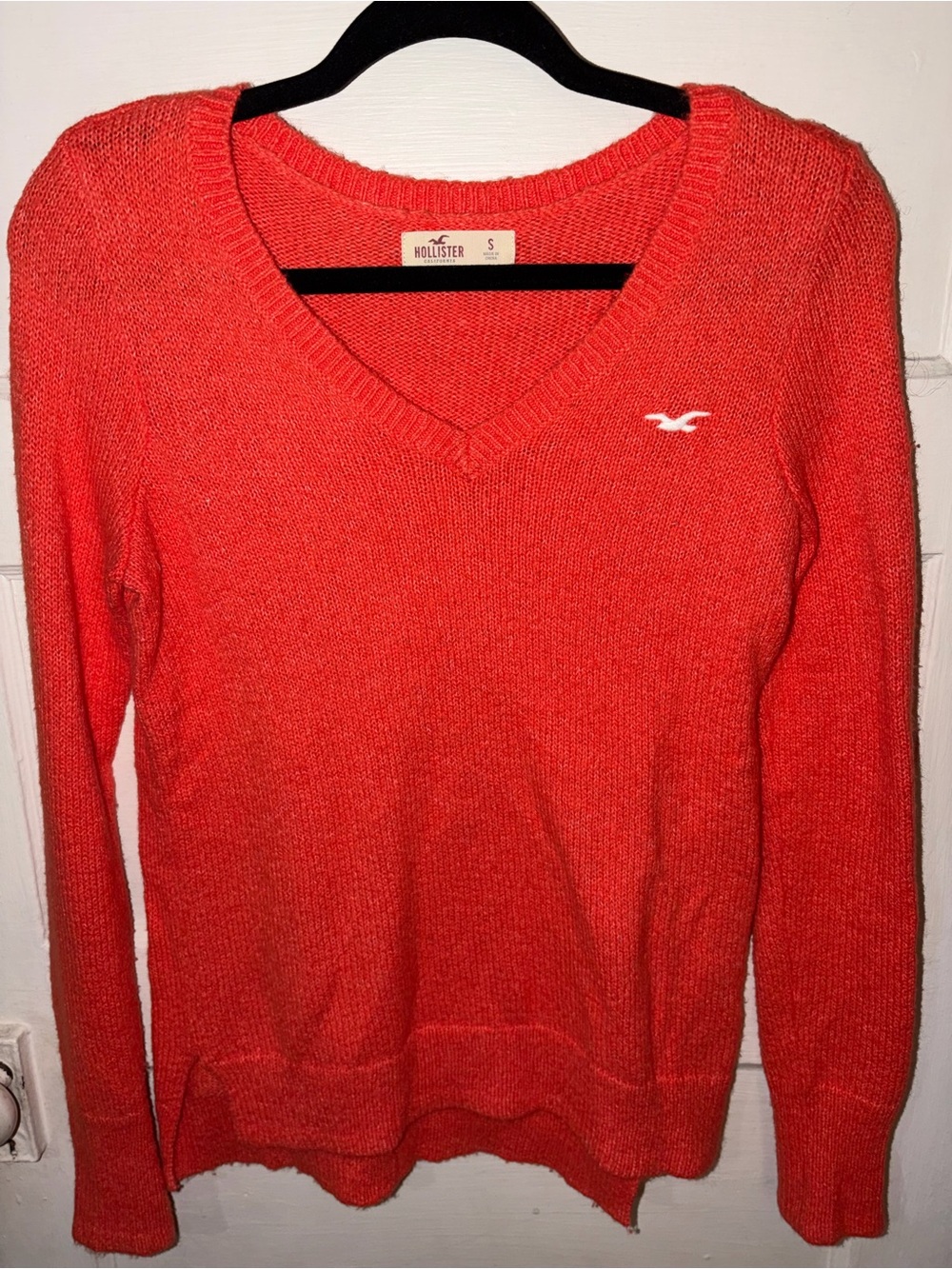 Hollister Women’s V-Neck Sweater in Bright Coral